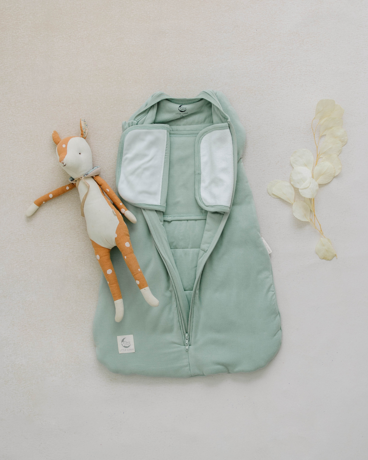 2-in-1 Bamboo Swaddle Sleeping Bag for Babies (0-6 Months)