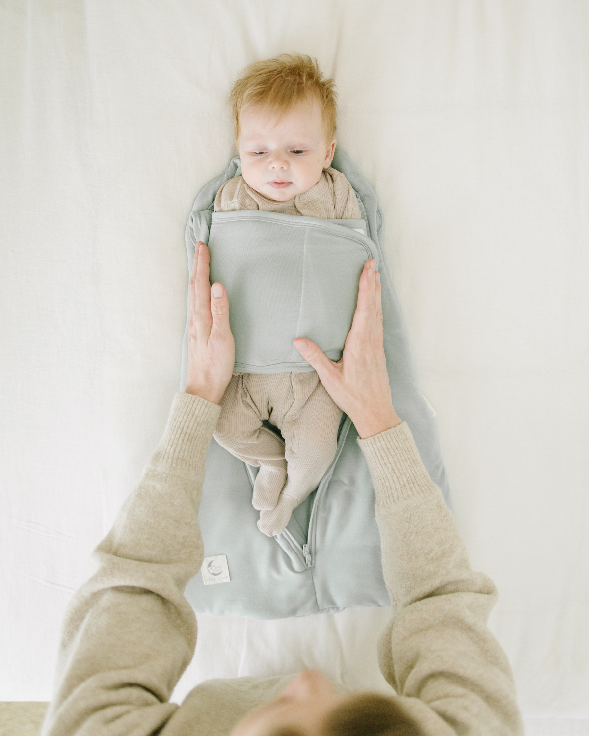 2-in-1 Bamboo Swaddle Sleeping Bag for Babies (0-6 Months)