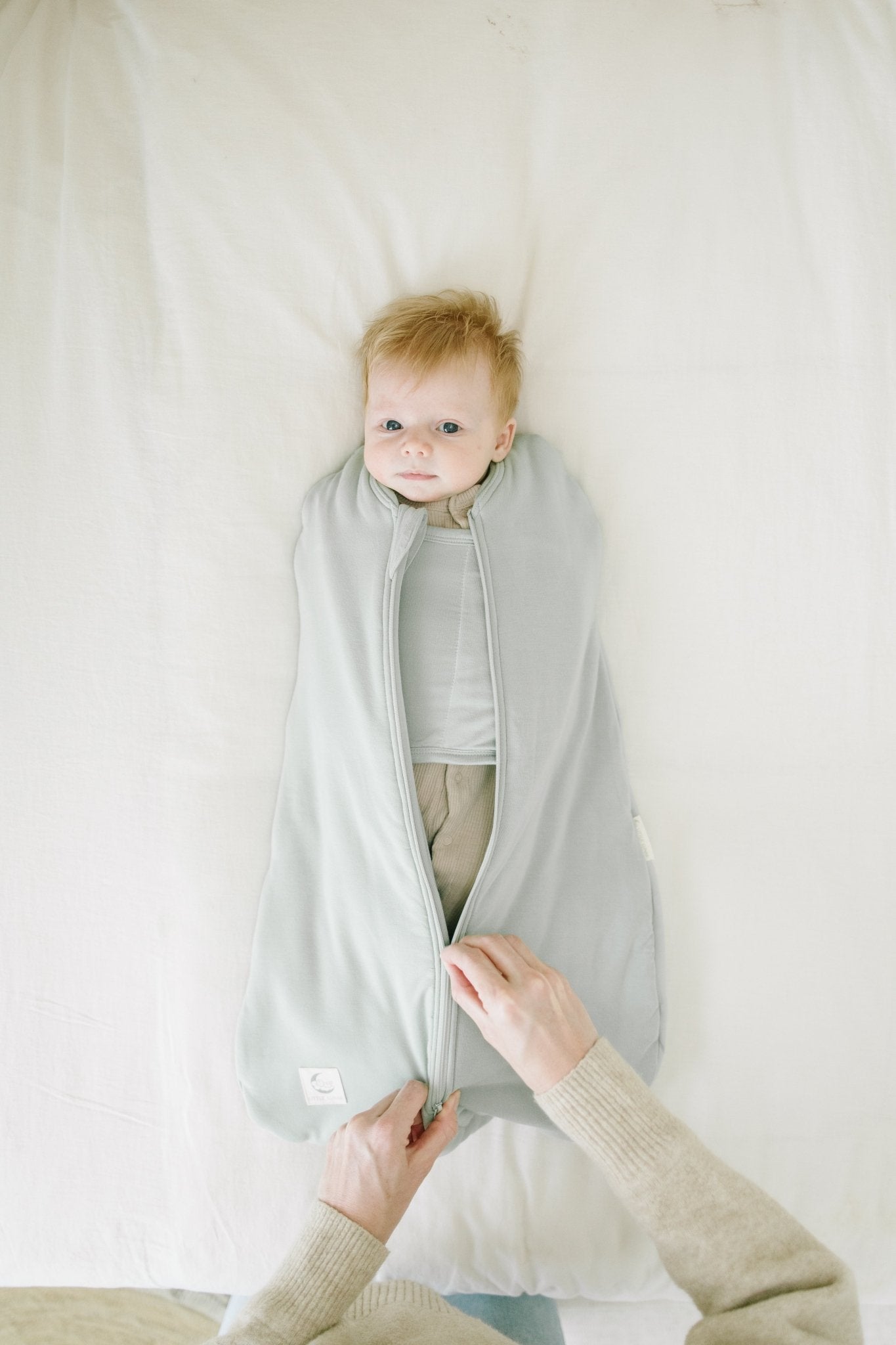 Bamboo Swaddle Sleeping Bag for Newborns (0 - 6 Months) - Little Lunar